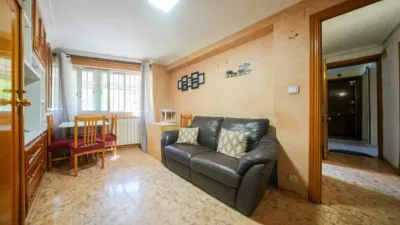 Flat on Enrique Moyano Street, No. > photo 5