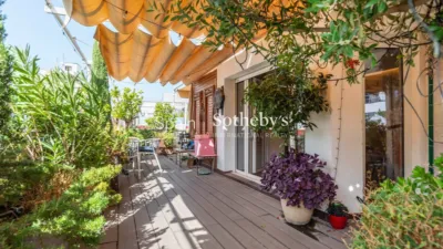 Penthouse on Calle de la Alameda photo 9