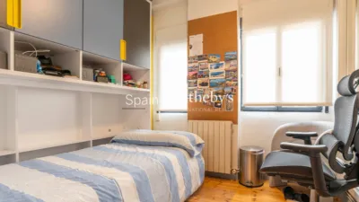 Penthouse on Calle de la Alameda photo 35