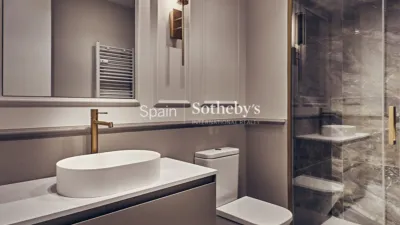 Apartment on Calle de Padilla photo 26