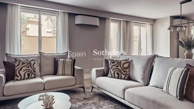 Apartment on Calle de Padilla photo 2