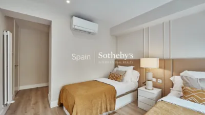 Apartment on Calle de Ayala photo 24