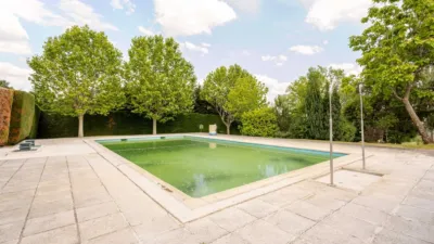 Single-family home in Residencia Madrid photo 31