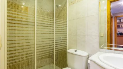 Semi-detached house on Carrer de Sedaví, nº photo 15