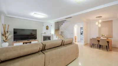 Semi-detached house on C. Uruguay, nº photo 3