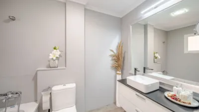 Semi-detached house on C. Uruguay, nº photo 16