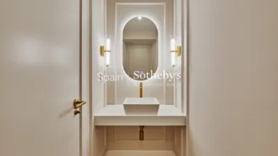 Apartment on Calle de Ayala photo 32