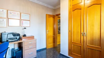 Semi-detached house on Carrer de Sedaví, nº photo 17