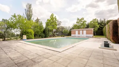 Single-family home in Residencia Madrid photo 32