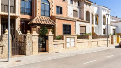 Semi-detached house on Carrer de Sedaví, nº photo 53