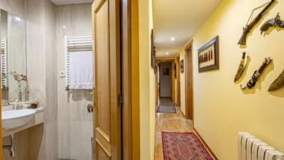 Flat on C. del Eucalipto, nº photo 6