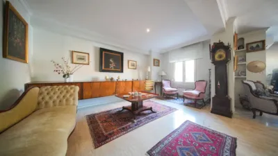 Apartment on Paseo de la Alameda de Osuna, No. > photo 6
