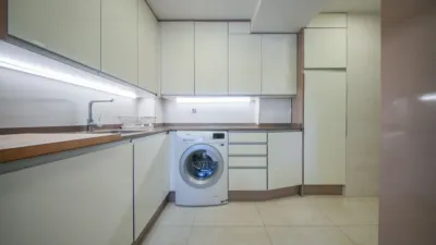 Apartment on Paseo de la Alameda de Osuna, No. > photo 19