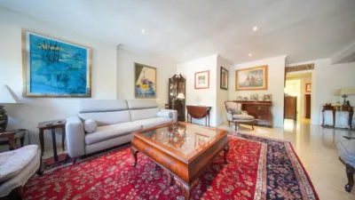 Apartment on Paseo de la Alameda de Osuna, No. > photo 2