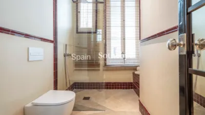 Apartment on Calle Corredera Baja de San Pablo photo 36
