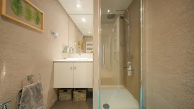 Apartment on Paseo de la Alameda de Osuna, No. > photo 29