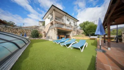 Single-family home on Calle de El Ejido, No. > photo 2
