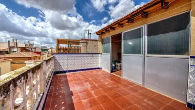 Terraced house on Carrer de Santander, nº > photo 3