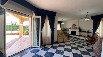 Chalet on Calle Traiña, No. 1 photo 22