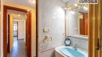 Flat on Calle de Palas Atenea photo 18
