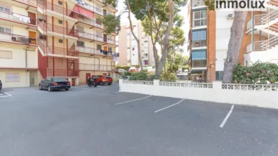 Flat on Calle de Palas Atenea photo 22