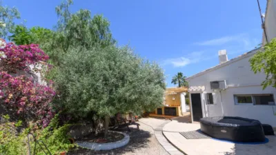 Chalet en La Mandarina photo 32