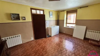 Casa en San Martín del Camino photo 4