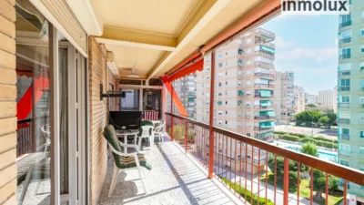 Flat on Calle de Palas Atenea photo 9