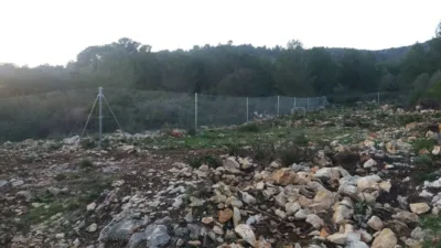 Property on the outskirts photo 37