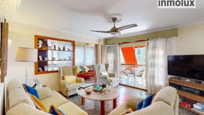 Flat on Calle de Palas Atenea photo 6