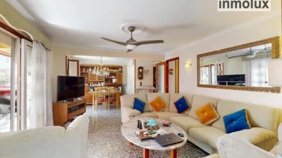 Flat on Calle de Palas Atenea photo 4