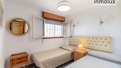 Flat on Calle de Palas Atenea photo 19