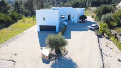 Chalet in La Plana photo 8