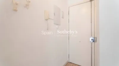 Apartment on Calle de Ayala photo 40