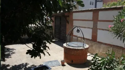 Detached house on Plaza del General Vives, No. > photo 22