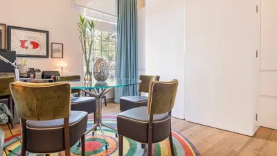 Apartment on Calle de Sagasta, No. > photo 3