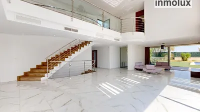 Villa for sale on Carrer Reus photo 4