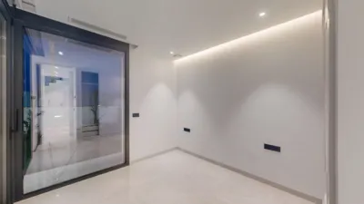 Property in Sierra Cortina photo 11
