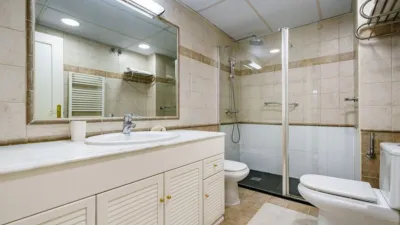 Townhouse on Calle de la Bahía de Santander, nº > photo 38