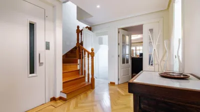 Townhouse on Calle de la Bahía de Santander, nº > photo 23