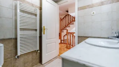 Townhouse on Calle de la Bahía de Santander, nº > photo 39