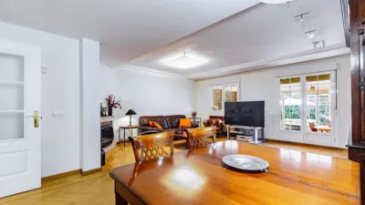 Townhouse on Calle de la Bahía de Santander, nº > photo 6