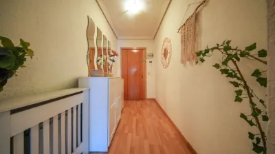Piso en calle de Nazaret, nº > photo 16