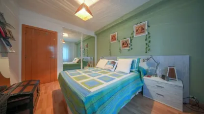 Piso en calle de Nazaret, nº > photo 25