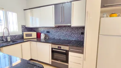 Chalet in Villamartín photo 8