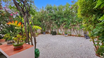 House in La Plana photo 26