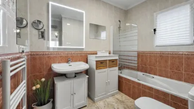House in La Plana photo 16