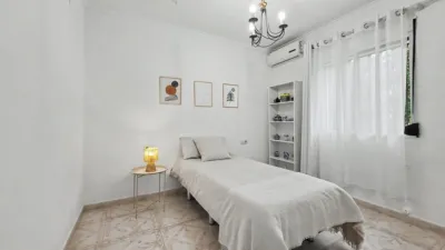 House in La Plana photo 17