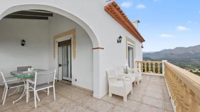 House in La Plana photo 8