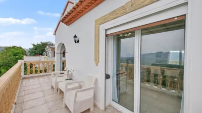 House in La Plana photo 11